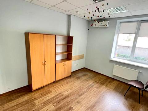 коммерческая по адресу Евгения Коновальца ул. (Щорса), 32