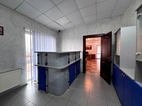 комерційна за адресою Млинівська вул., 14