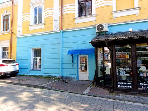 комерційна за адресою Тараса Шевченка бульв., 29/1
