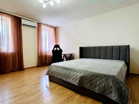 квартира за адресою Боголюбова вул., 8