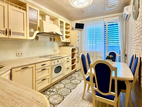 квартира за адресою Алішера Навої просп., 69