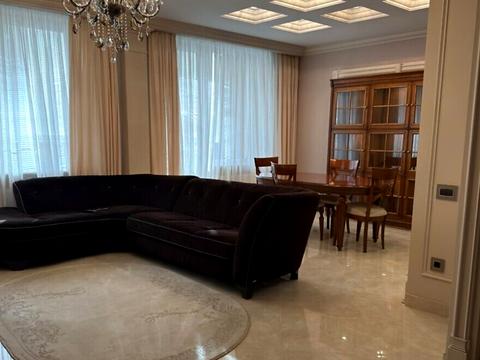 квартира за адресою Незалежності вул. (Армійська), 8г