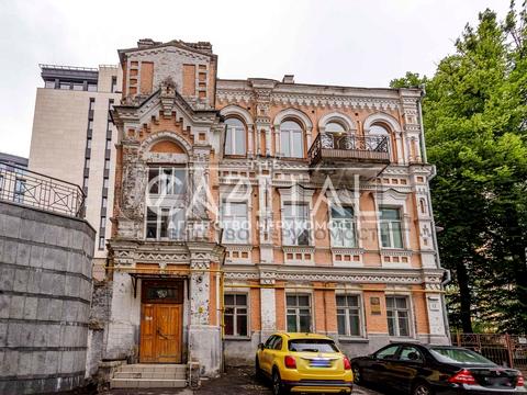 коммерческая по адресу Лютеранская ул., 12