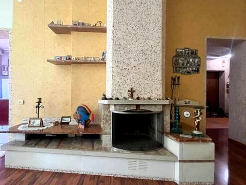 квартира за адресою Залізнична вул., 2