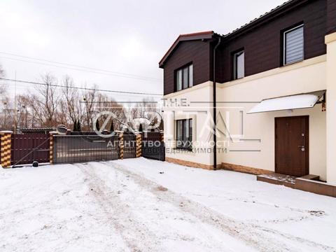 будинок за адресою Набережна, 1