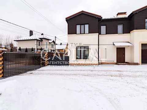 будинок за адресою Набережна, 1