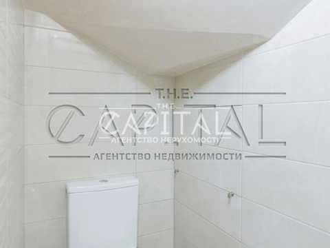 будинок за адресою Набережна, 1