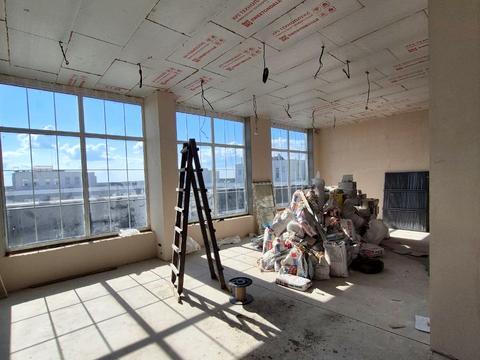 комерційна за адресою Університетська вул., 1п/1