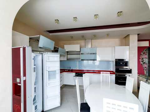 квартира за адресою В'ячеслава Чорновола вул., 2