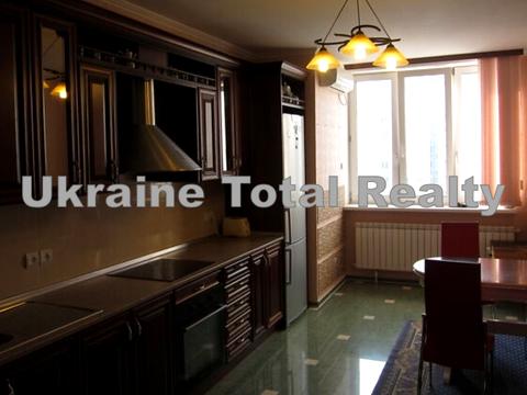 квартира за адресою Срібнокільська вул., 1
