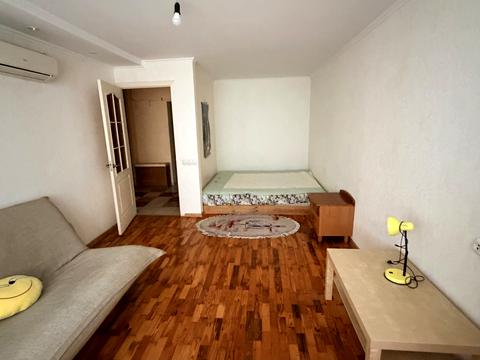 квартира за адресою Братів Горобців вул. (Дмитра Кедріна), 38