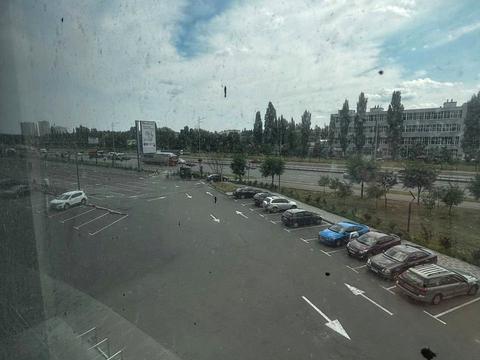 комерційна за адресою Миколи Бажана просп., 17-А