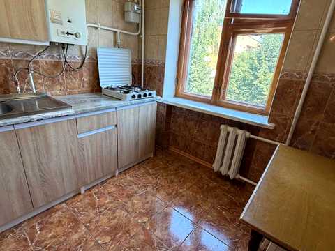 квартира за адресою Молодіжна вул., 5