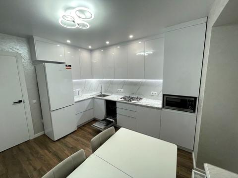 квартира за адресою Довженка вул., 24