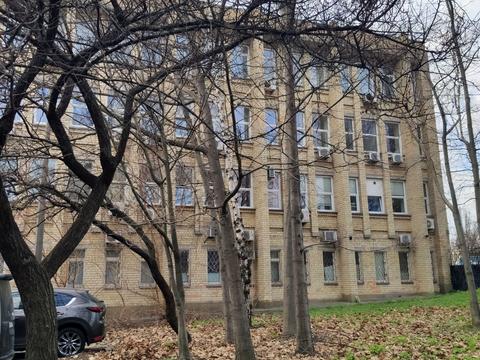 комерційна за адресою Олександра Довженка вул., 18