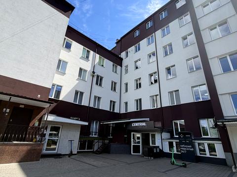 комерційна за адресою Рівне, майдан Незалежності пл., 3