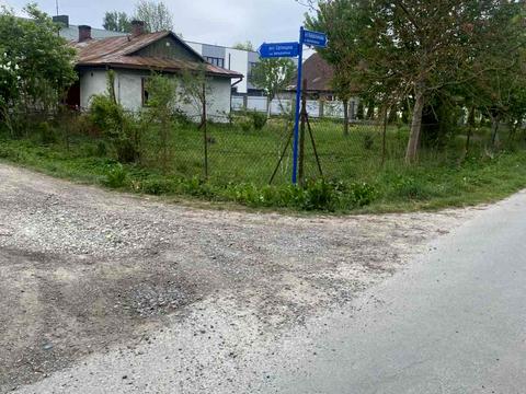 участок по адресу Селищна ул., 2