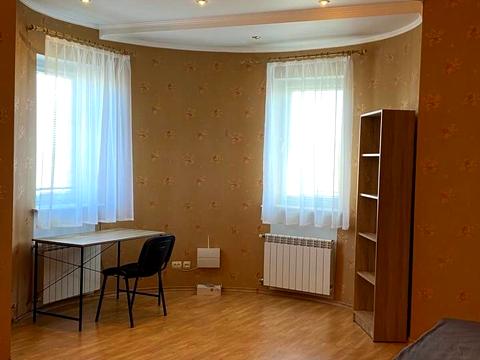 будинок за адресою Вишнева вул., 28