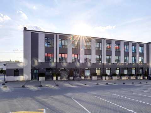 комерційна за адресою Зелена вул., 153-А