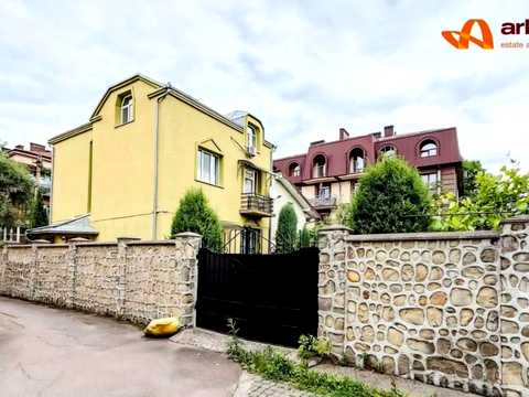 будинок за адресою Михайла Павлика вул., 12