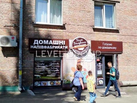 комерційна за адресою Шовкуненка вул., 8/20
