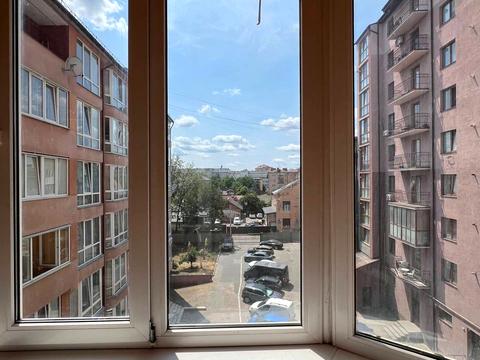 квартира за адресою Чорновола вул., 11а