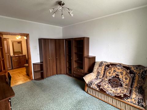 квартира за адресою Анни Ахматової вул., 15