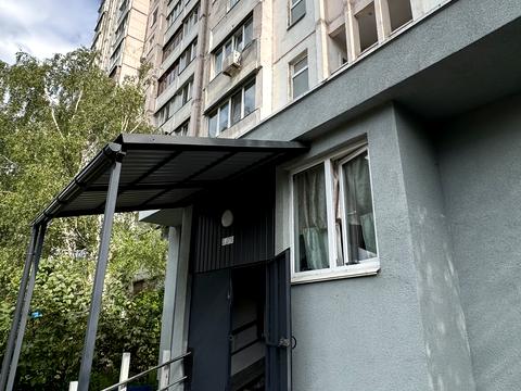 квартира за адресою Анни Ахматової вул., 15