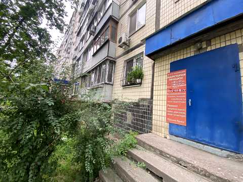 комерційна за адресою Героїв просп., 12