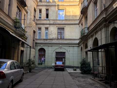 квартира за адресою Модеста Менцинського вул., 8