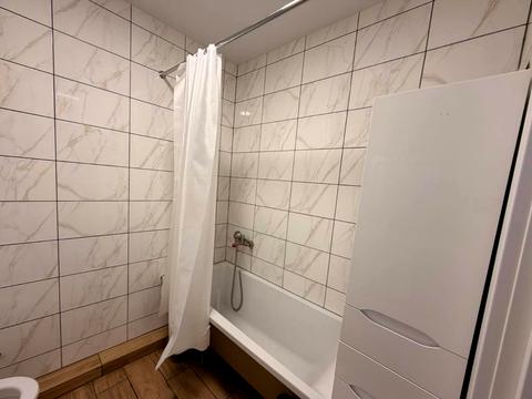 квартира за адресою Чернівці, Корнелія Дзержика вул., 16б