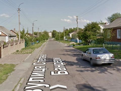 комерційна за адресою Степана Бандери вул., 28