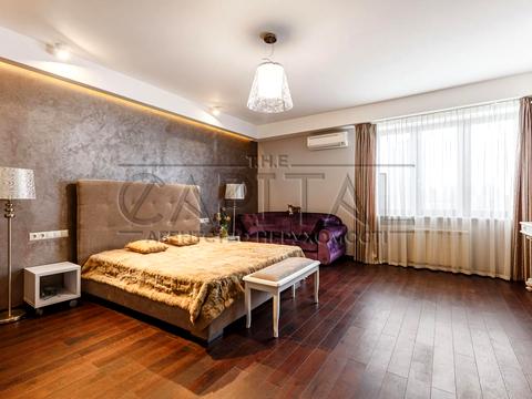 квартира за адресою Кропивницького вул., 10