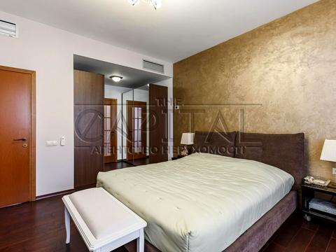 квартира за адресою Кропивницького вул., 10
