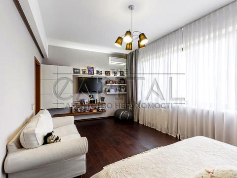 квартира за адресою Кропивницького вул., 10