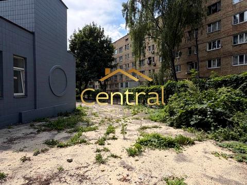 коммерческая по адресу Леся Курбаса просп., 3-Г