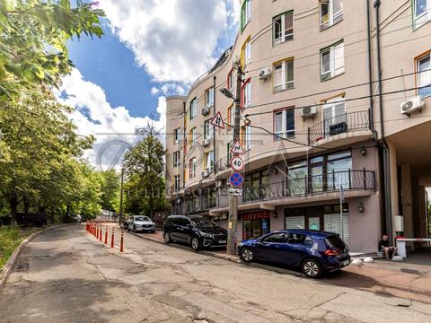 комерційна за адресою Вознесенський узвіз (Смирнова-Ласточкіна), 23А