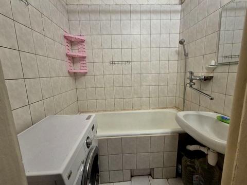 квартира за адресою Анни Ахматової вул., 39-А