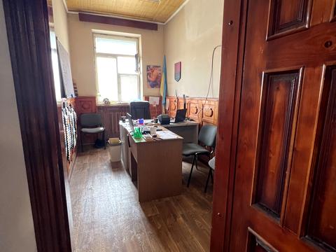 комерційна за адресою Шептицький (Червоноград), Святого Володимира, 4