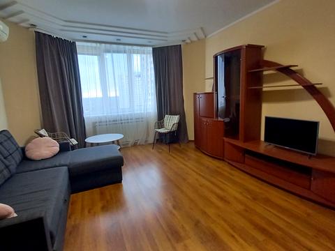 квартира по адресу Миколы Бажана просп., 14