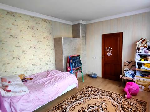 будинок за адресою Вартових Неба вул. (Комарова)