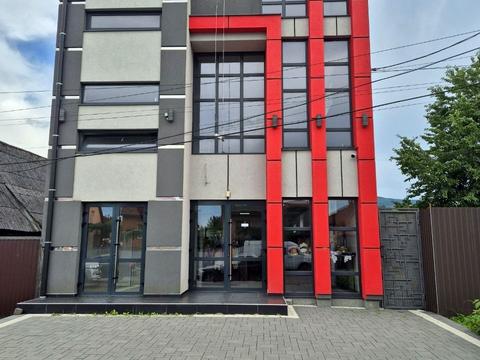 комерційна за адресою Незалежності вул., 139