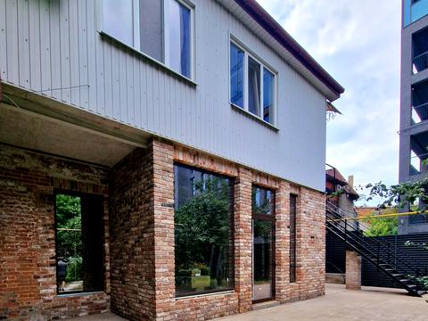 коммерческая по адресу Харьковская ул., 5