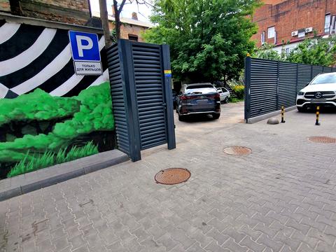 коммерческая по адресу Харьковская ул., 5