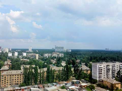 квартира за адресою Юрія Литвинського вул. (Російська), 64