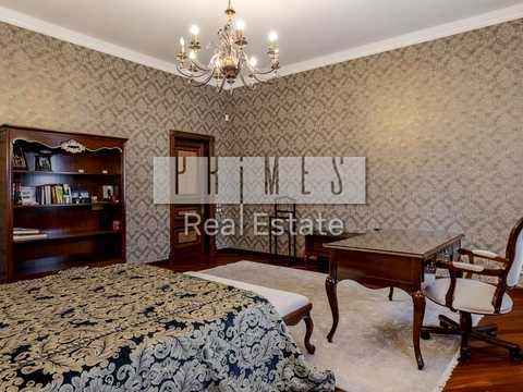 будинок за адресою Центральна вул.