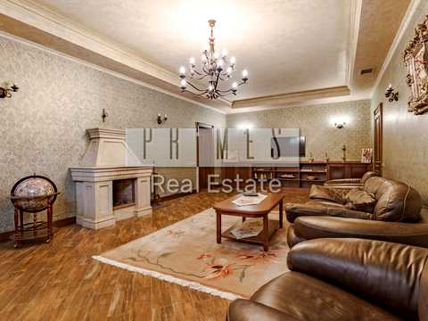 будинок за адресою Центральна вул.