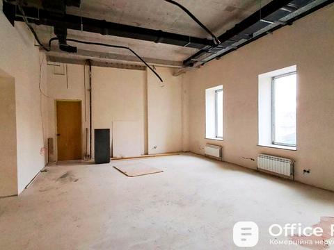 коммерческая по адресу Жилянская ул., 145