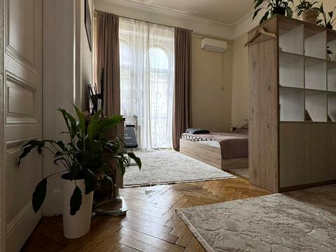 квартира за адресою Миколи Лисенка вул., 2