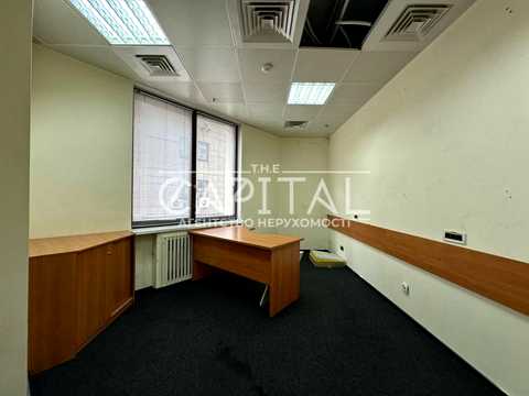 комерційна за адресою Тараса Шевченка пров., 33